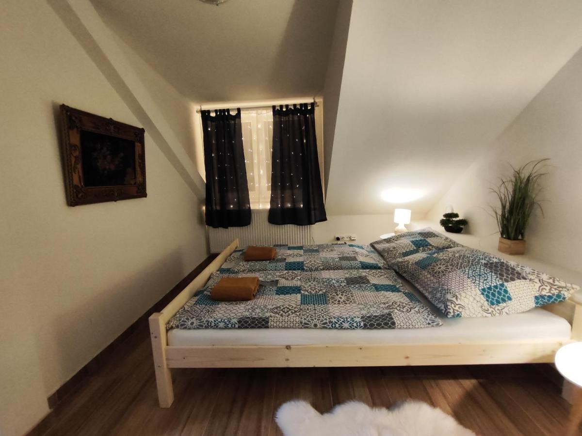 Apartamento Kralovak Králŭv Dvŭr Exterior foto