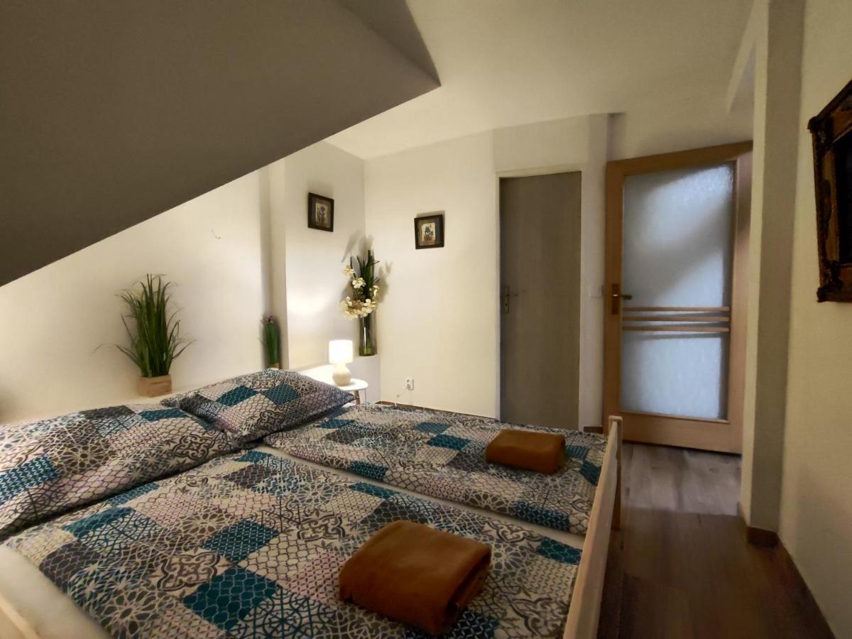 Apartamento Kralovak Králŭv Dvŭr Exterior foto